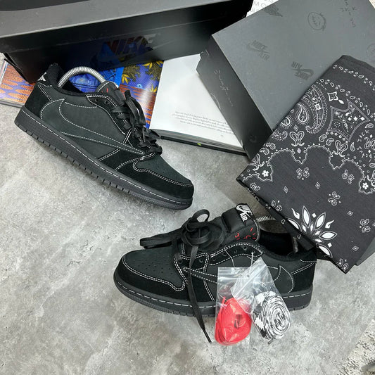 (PRE ORDER) NIKE X TRAVIS SCOTT JORDAN 1 - PHANTOM BLACK