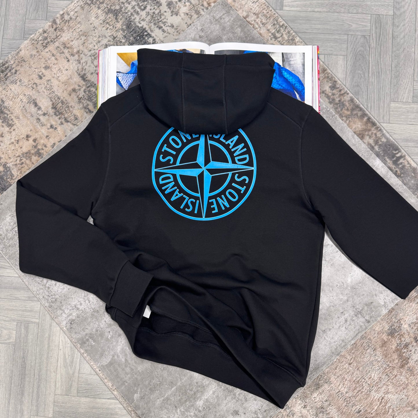 STONEY COMPASS HOODIE - BLACK