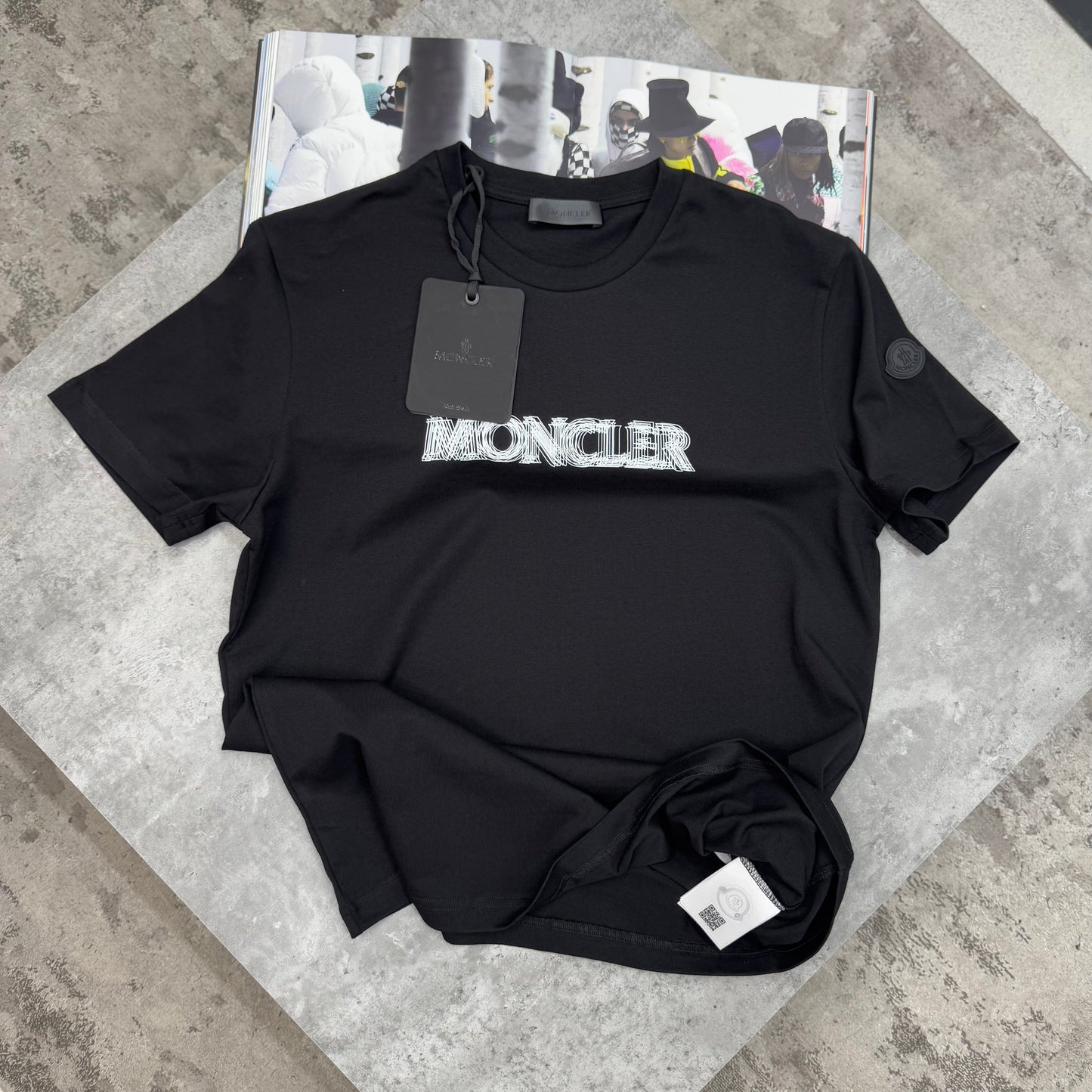 MNCLR - SMALL BLURRED LOGO T-SHIRT - BLACK