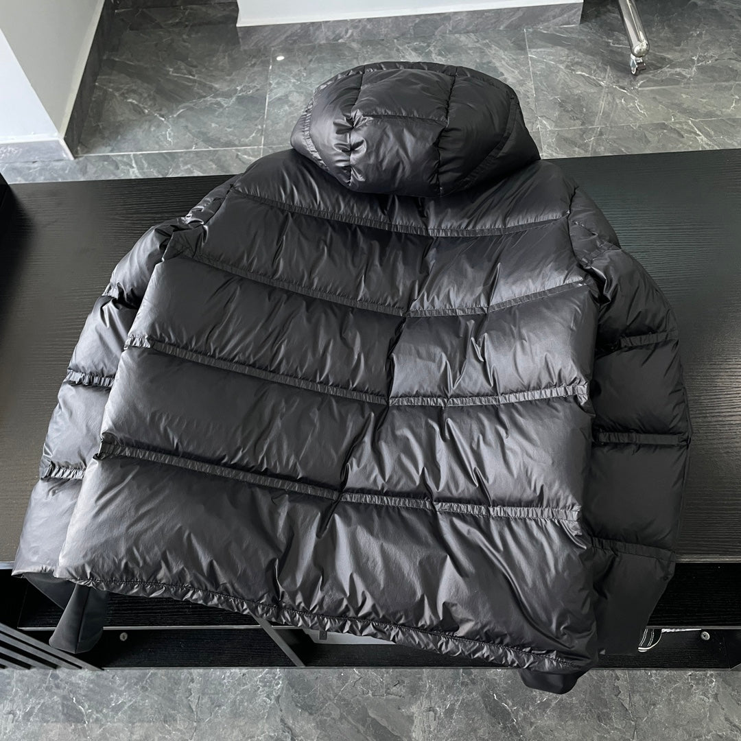 (PRE ORDER) PRADA COAT - BLACK & OFF WHITE