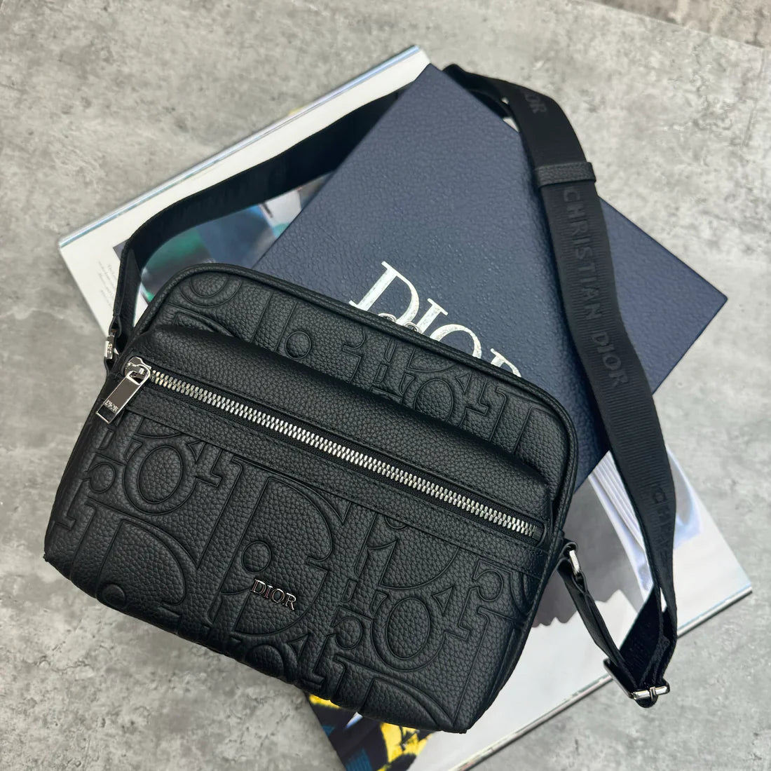 (PRE ORDER) CD LEATHER BAG - BLACK