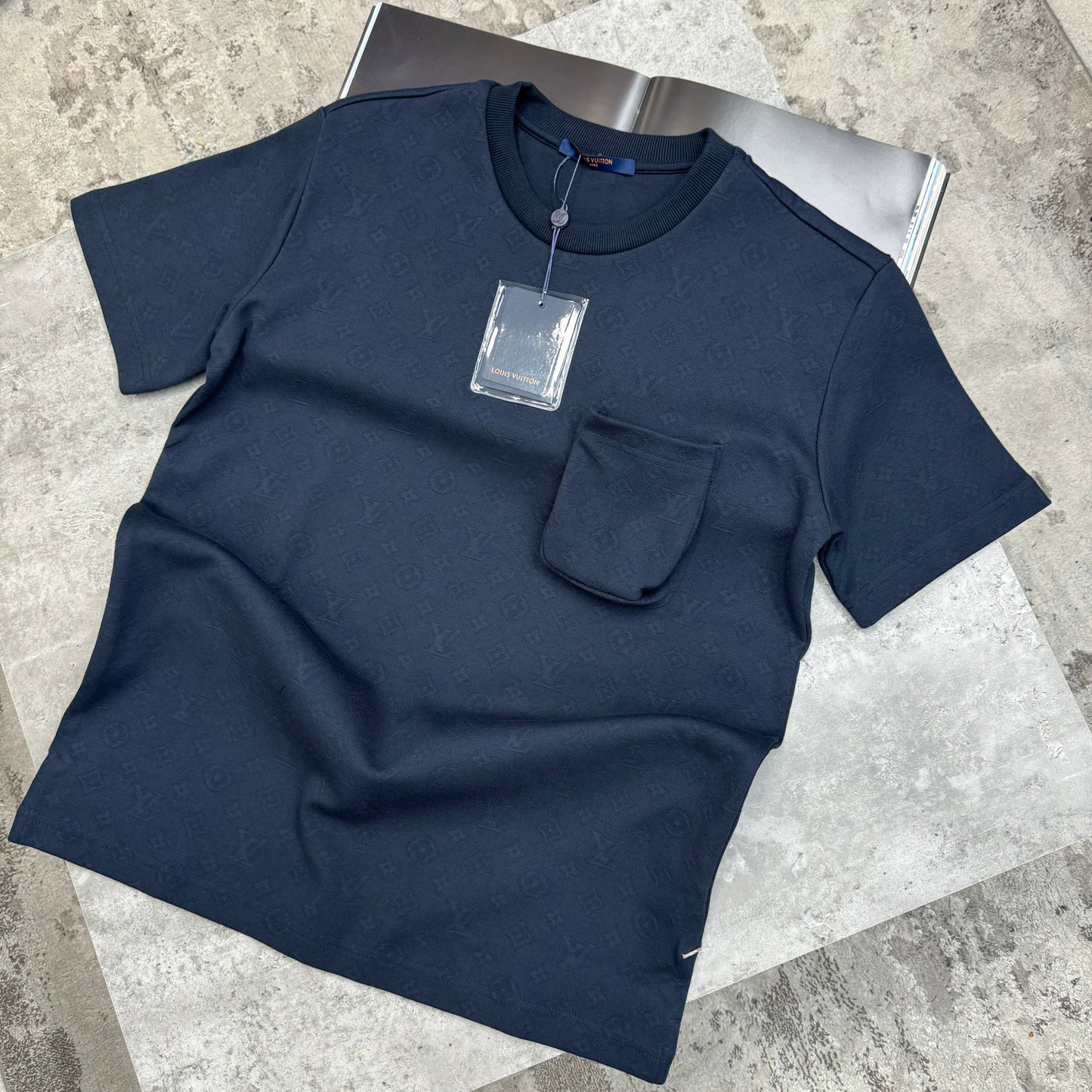 LOUIS VUITTON - POCKET T-SHIRT - NAVY