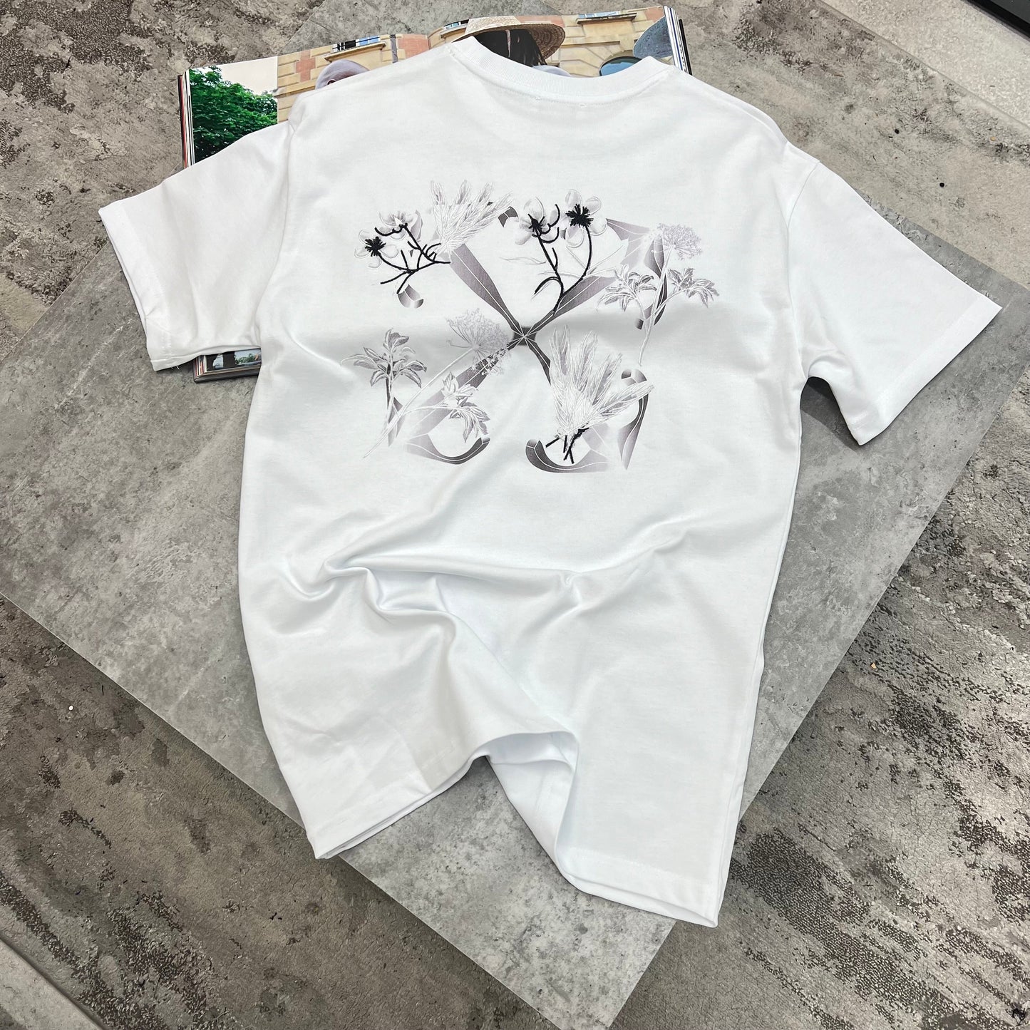 OW - FLOWER T-SHIRT - WHITE