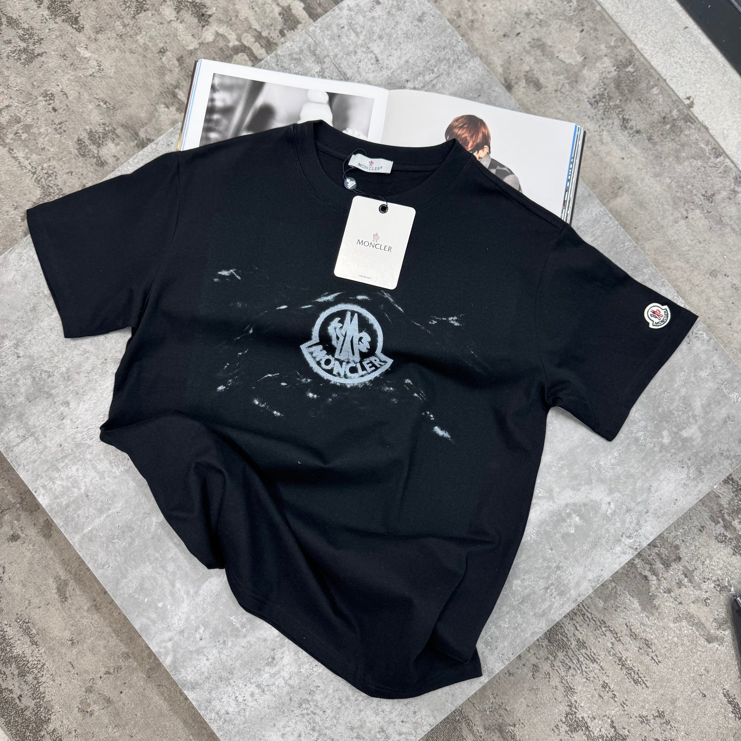 MNCLR - CENTRE LOGO T-SHIRT - BLACK