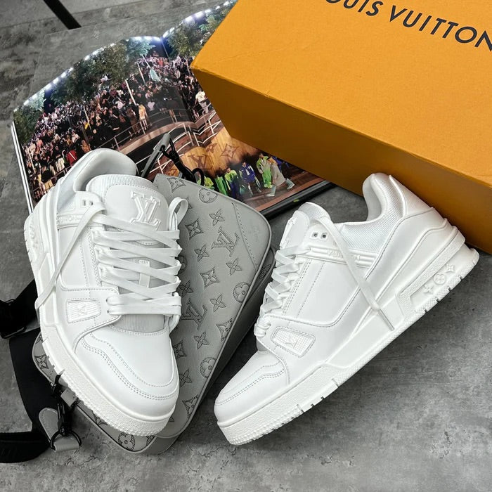 (PRE ORDER) LVE TRAINERS - WHITE