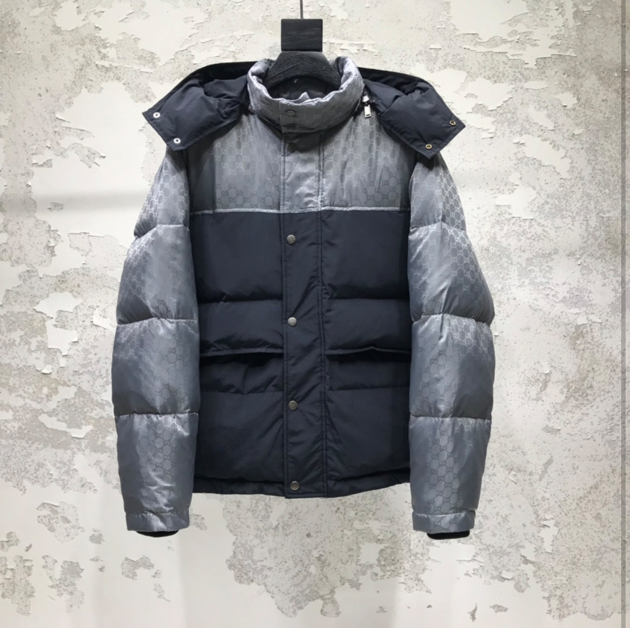 (PRE ORDER) GG PUFFER COAT - GREY / BLACK