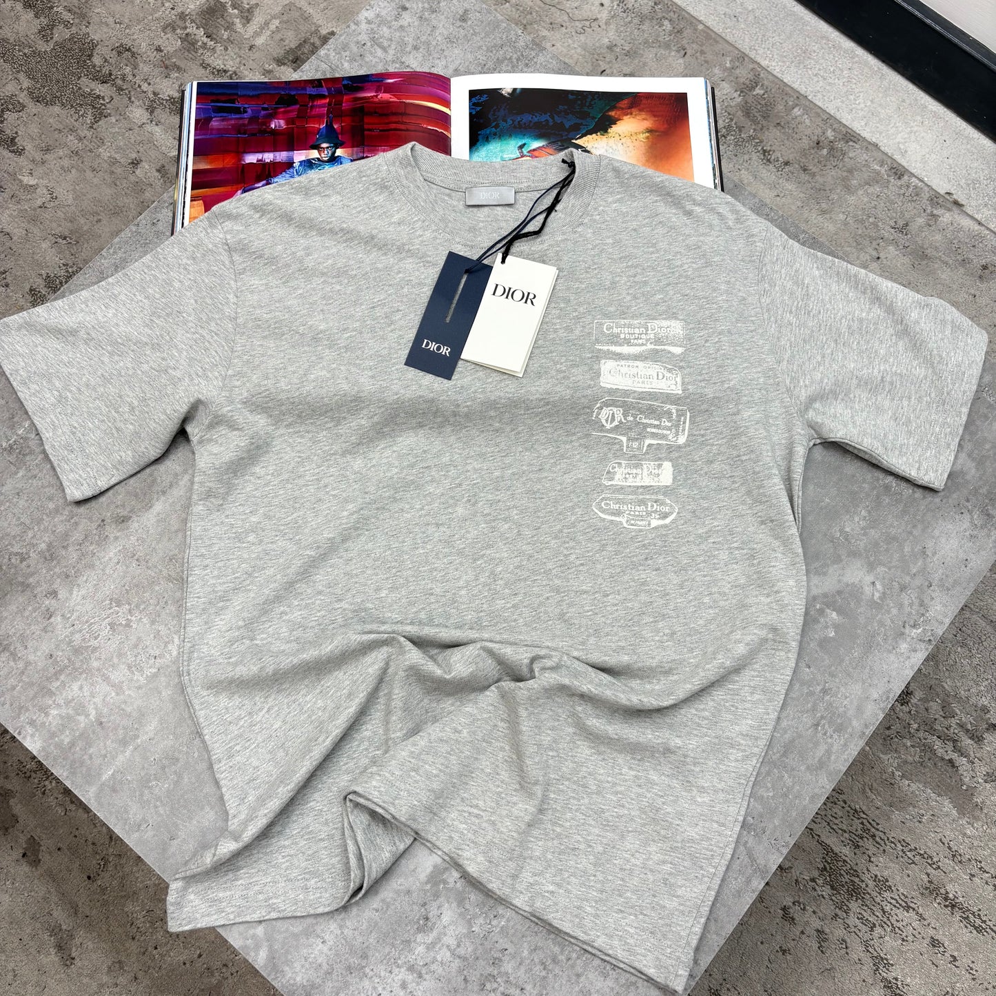 CD - ARCHIVE T-SHIRT - GREY