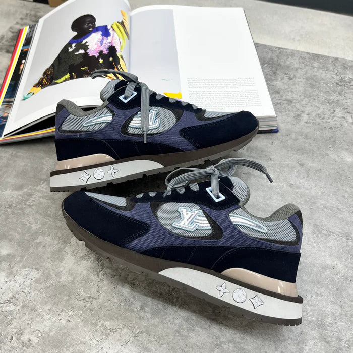 (PRE ORDER) LVE RUNAWAY TRAINERS - NAVY