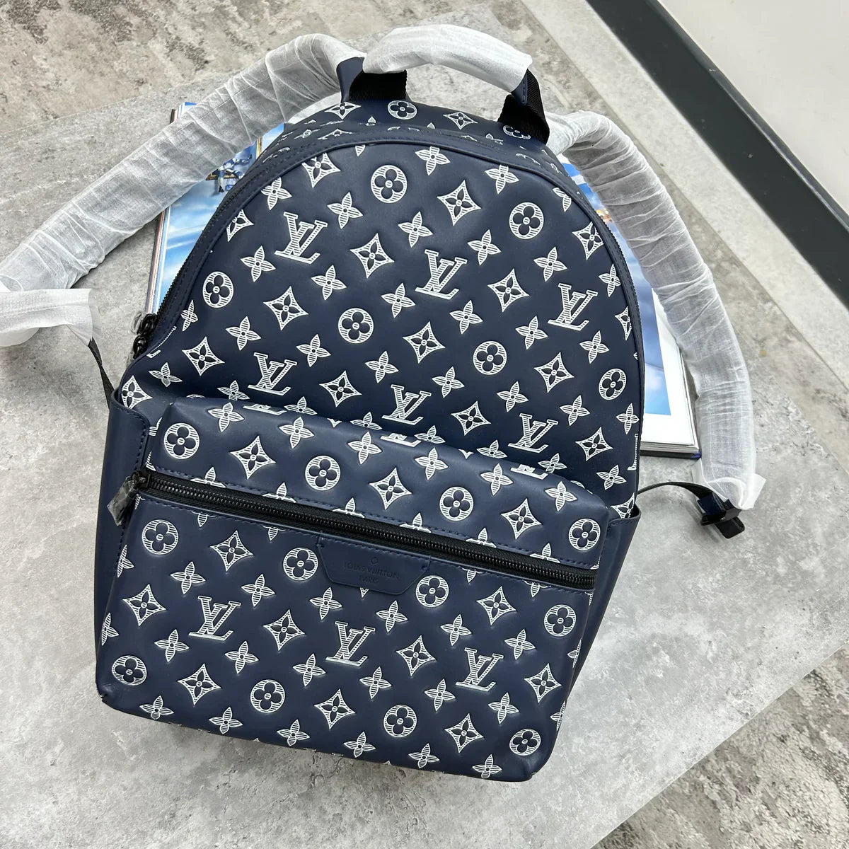 (PRE ORDER) LVE BACKPACK - BLUE / WHITE