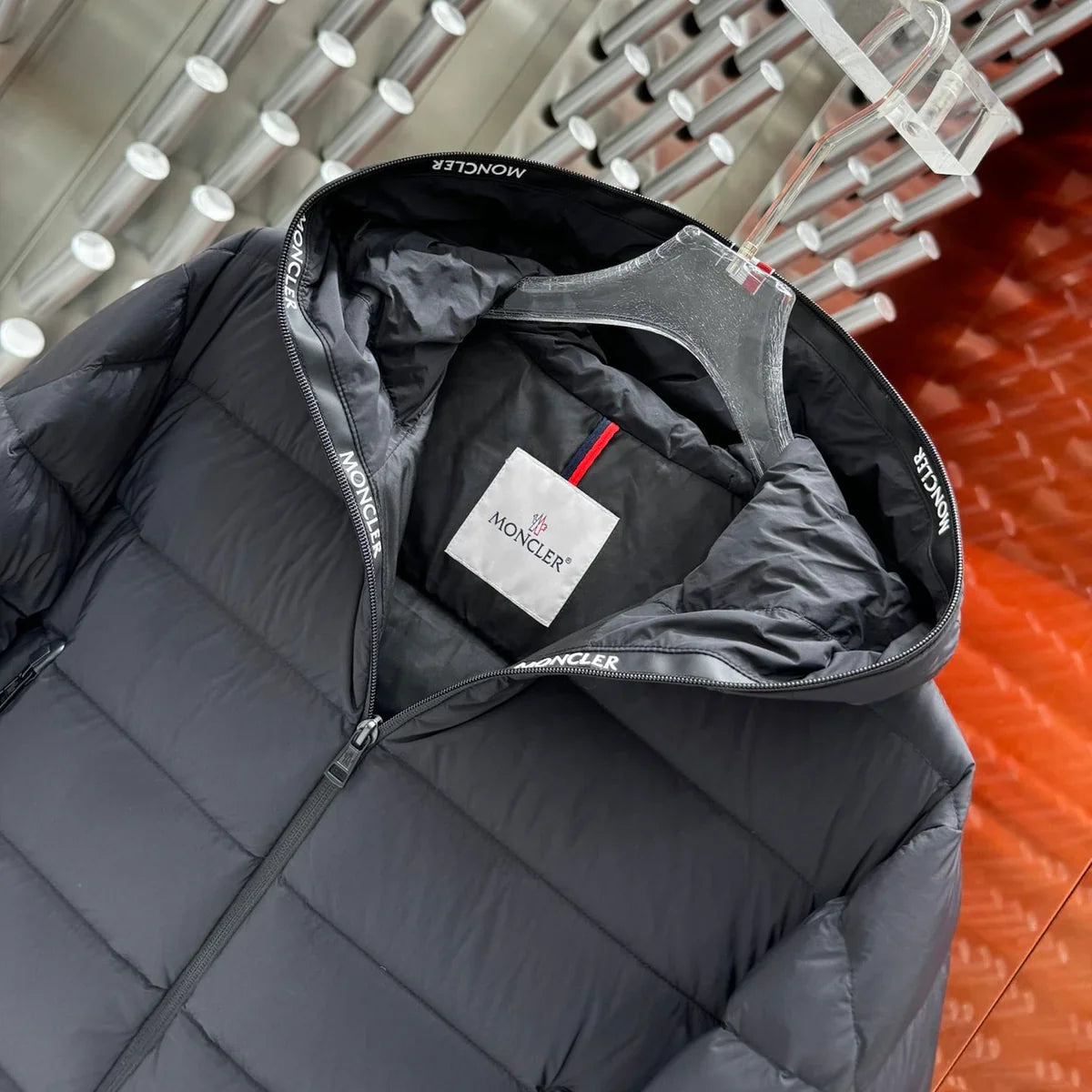 (PRE ORDER) MNCLR COAT - BLACK