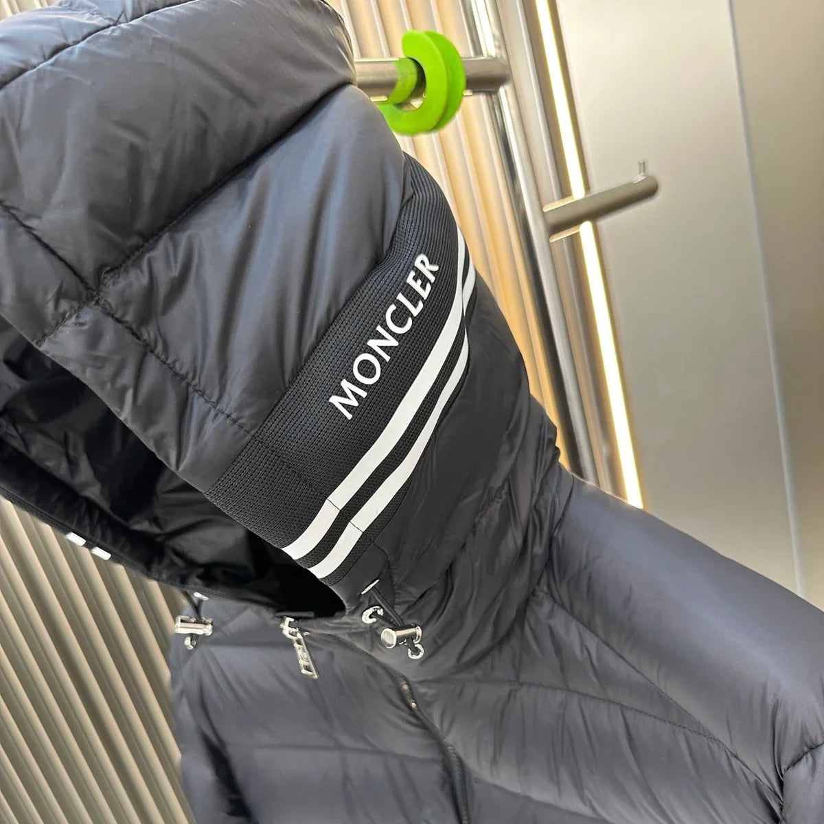 (PRE ORDER) MNCLR PUFFER COAT - BLACK