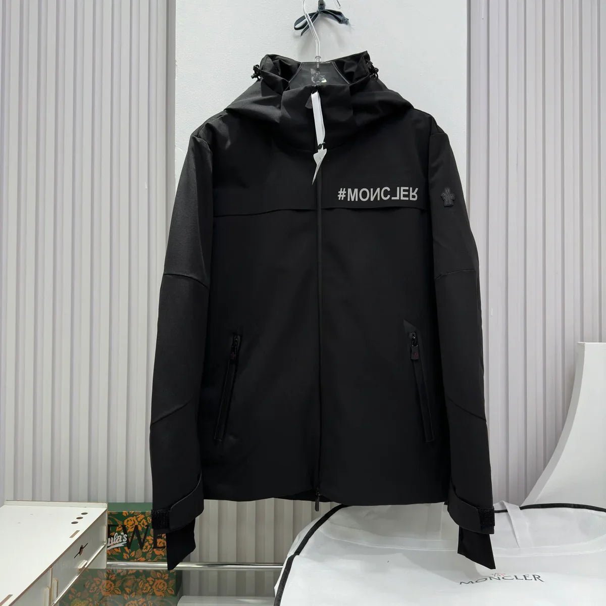 (PRE ORDER) MNCLR GRENOBLE COAT - BLACK